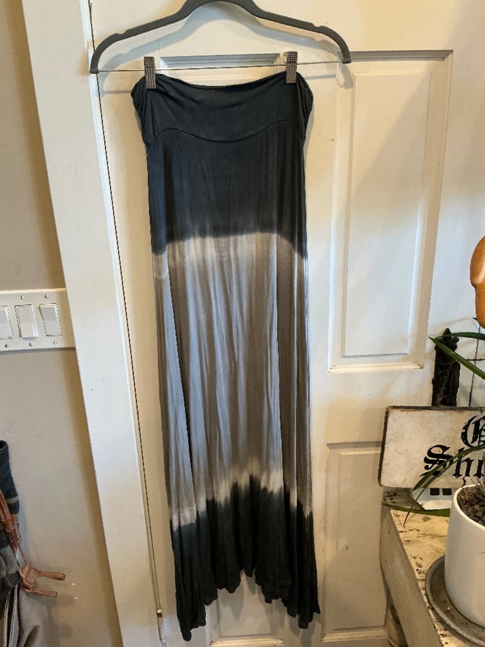 Mono B tie dye maxi skirt! Cool colors! Size medium